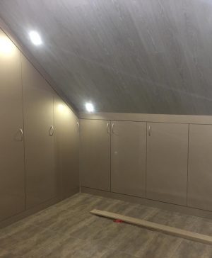 Встроенный распашной шкаф в коридор №7 1711